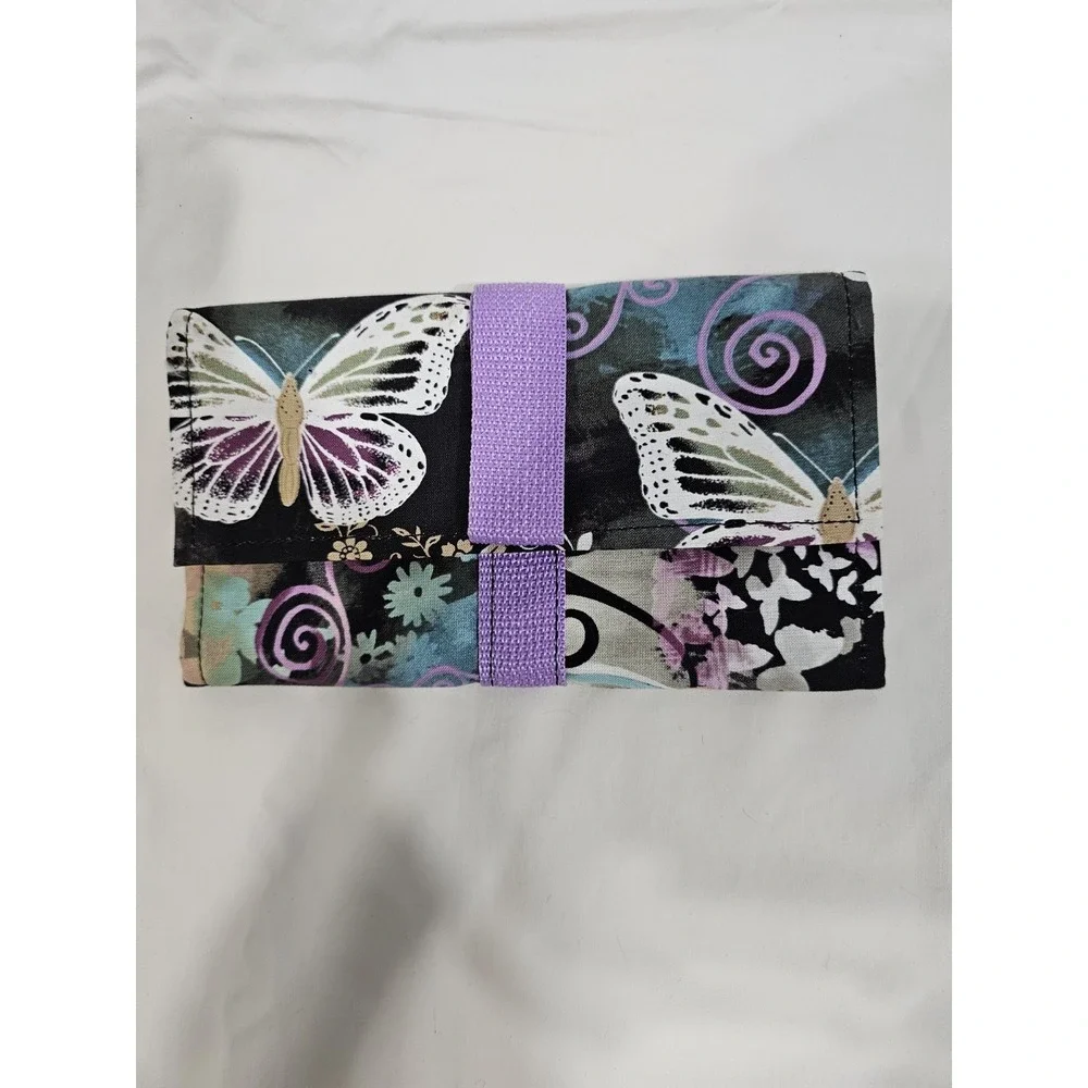 Expandable (2in)Cash/Coupon Holder 8 In x 4 3/4 In W/Purple Tones & Butterflies